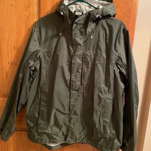 Mens size medium rain jacket. Like new. Llbean